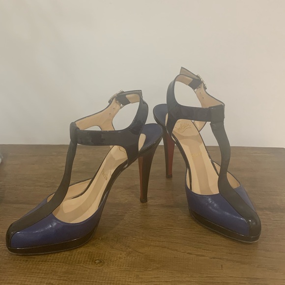 Cristian Louboutin pumps - Picture 13 of 16